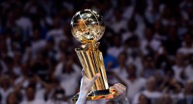 休斯顿火箭队新赛季备战：奥科吉与芬尼-史密斯融入训练展新活力